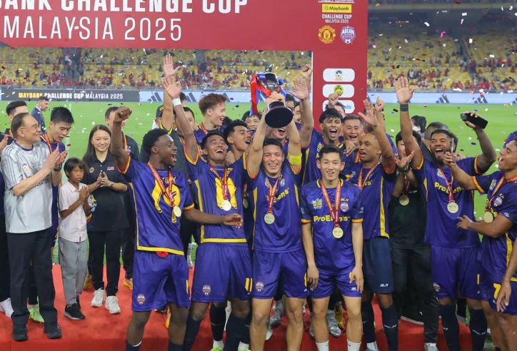 Aguero bất ngờ với bàn thắng giúp ASEAN All-Stars hạ MU