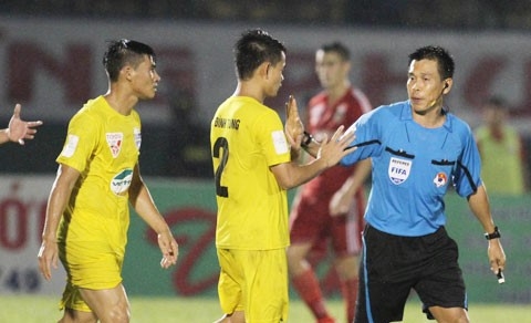 Trọng tài hàng đầu Thái Lan chuẩn bị sang làm nhiệm vụ tại V-League