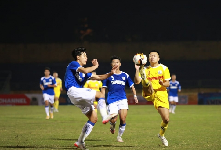 VIDEO: SLNA hủy diệt đội bóng của tuyển thủ ĐT Việt Nam ở giải trẻ