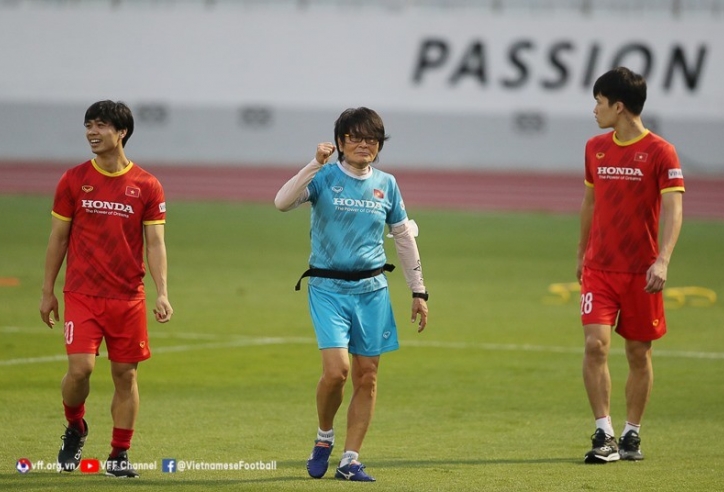 'Thần y' Choi xuất hiện bất ngờ tại U20 Việt Nam
