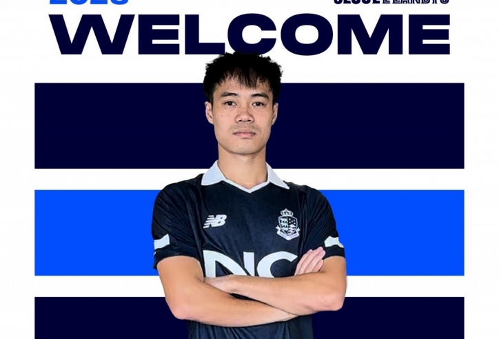 Văn Toàn trở lại Việt Nam sau chuỗi tập huấn cùng đội bóng Hàn Quốc