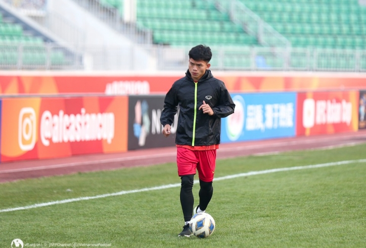 Trụ cột U20 Việt Nam tập riêng, nguy cơ bỏ lỡ trận gặp U20 Iran