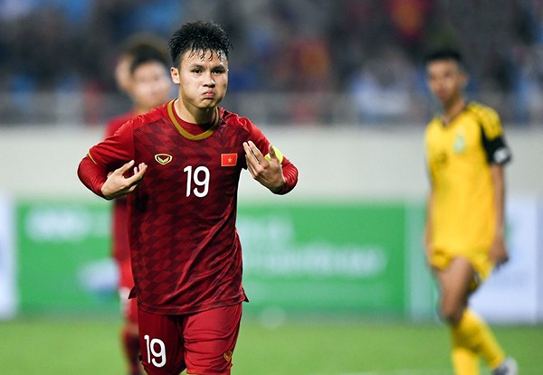 Quang Hải nhận bất ngờ cực lớn từ AFC trong ngày đặc biệt