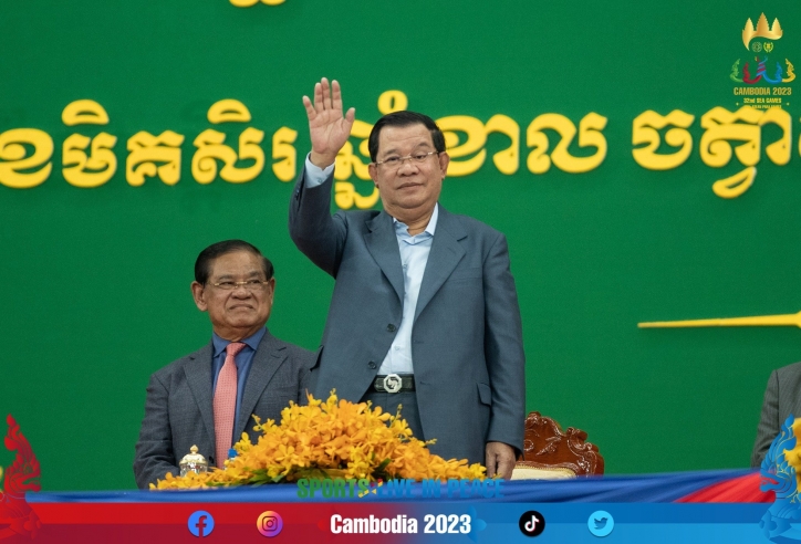 Thủ tướng Campuchia được nhận huy chương đặc biệt tại SEA Games 32