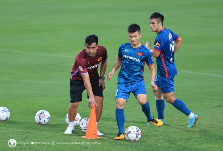 Quang Hải: 'Không thể so sánh ĐT Việt Nam và Pau FC'