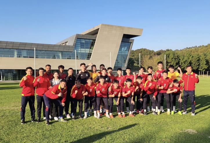 U18 Việt Nam nhận 'quà lớn' tại Hàn Quốc