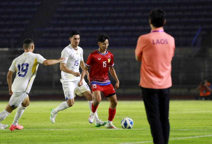 Tuyển thủ Lào sắp thi đấu ở V-League bất ngờ nhắc tới Công Phượng