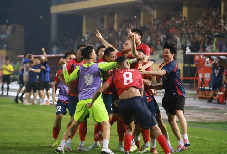 Trực tiếp CAHN 2-0 PSM Makassar: Bùi Hoàng Việt Anh ghi bàn!!!