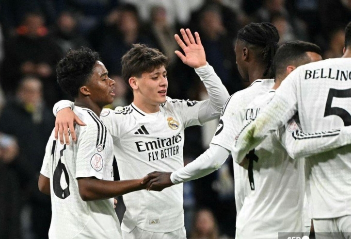 Trực tiếp Real Madrid vs Celta Vigo: 19h00 ngày 4/5/2025