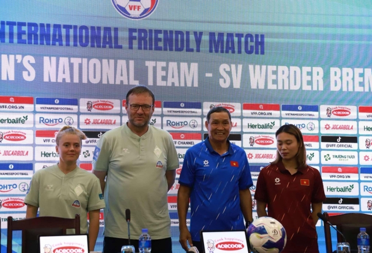 HLV Mai Đức Chung họp báo trước trận ĐT Việt Nam vs Bremen Frauen