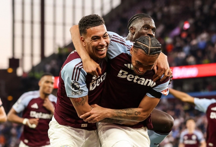 Thắng dễ Tottenham, Aston Villa cạnh tranh nghẹt thở vé dự Champions League