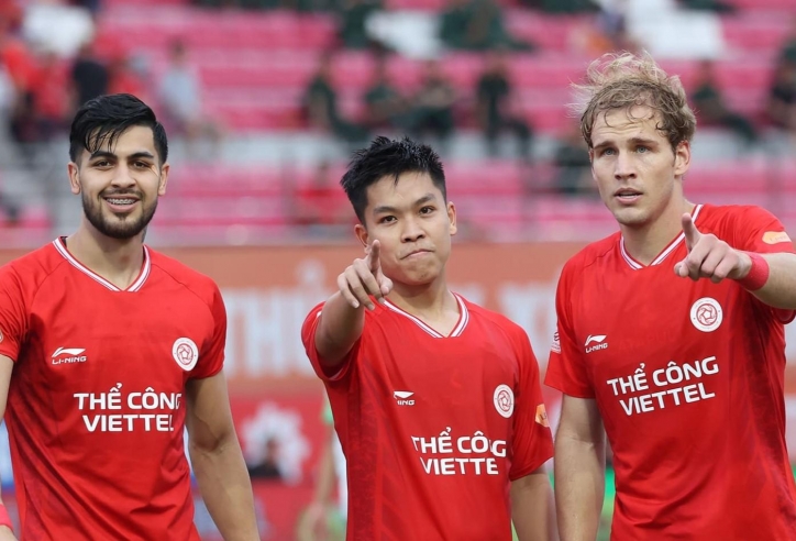 Thắng 2-0 TPHCM, Viettel xếp top 4 ở V-League 2024/25