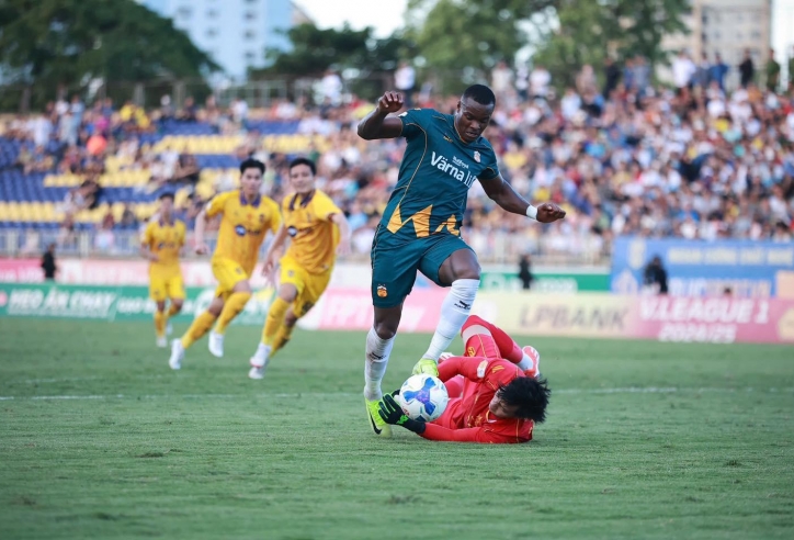 HAGL chia tay tiền đạo Brazil