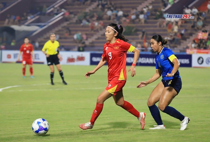 Trực tiếp nữ Việt Nam 0-0 nữ Thái Lan: Căng thẳng