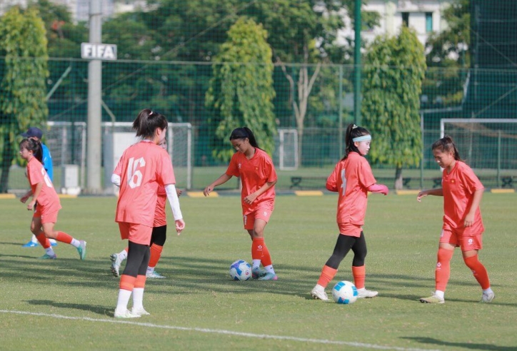 U16 nữ Việt Nam rèn kỹ chiến thuật trước giải Đông Nam Á