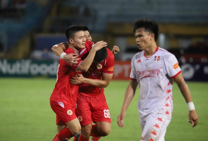 HLV Polking tiết lộ Quang Hải dính chấn thương