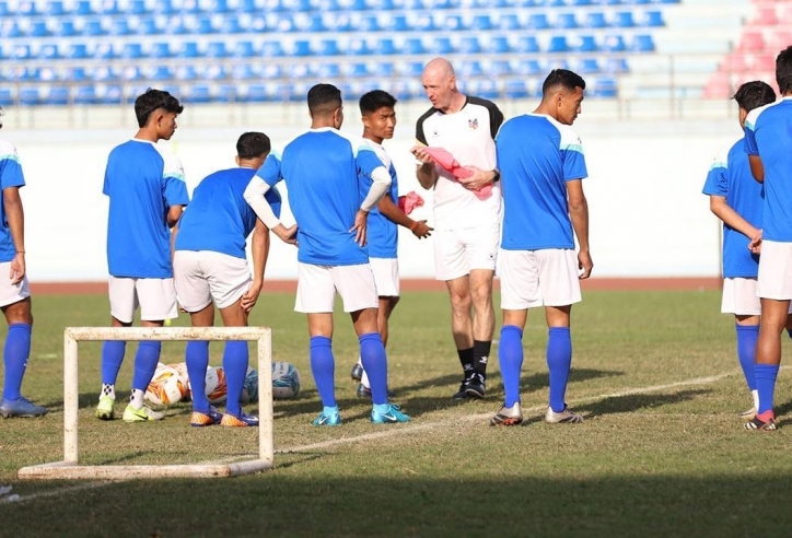 Nepal gọi 33 cầu thủ đấu ĐT Việt Nam tại Asian Cup