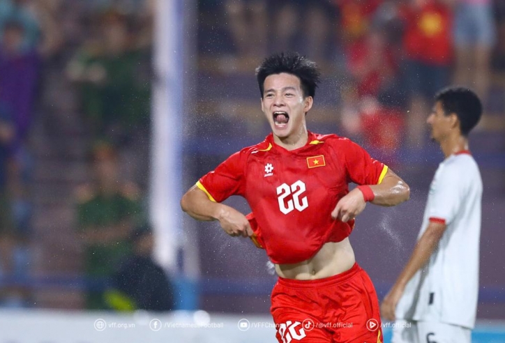 Sao U23 Việt Nam lên tiếng khi được đề cử Quả bóng Vàng 2025