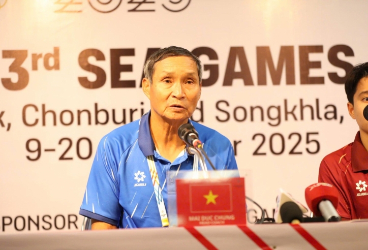 HLV Mai Đức Chung: 'Các cầu thủ chiến đấu với tinh thần phụ nữ Việt Nam quật khởi'