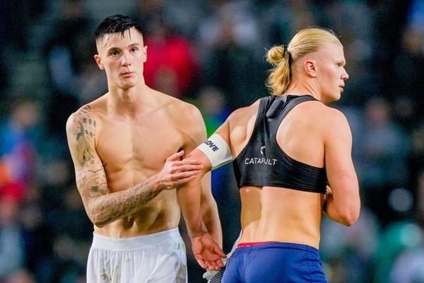 'Erling Haaland' mới bật đèn xanh, MU tự tin chiêu mộ