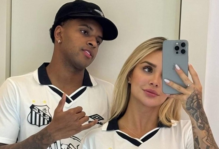 Ngôi sao bị tố 'lười tắm' của Real Madrid chia tay bạn gái