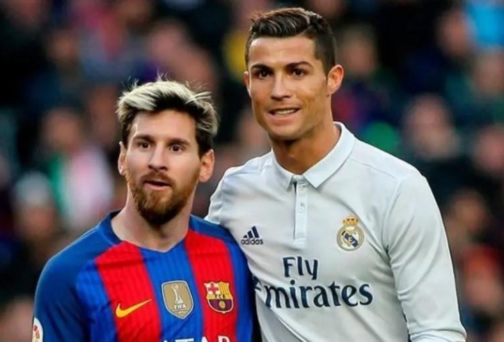 Ronaldo khẳng định bản thân là xuất sắc nhất, Messi cũng không sánh bằng