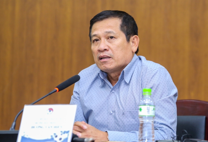 Trưởng ban trọng tài VFF ám chỉ NHM bóng đá Việt Nam 'sính ngoại, bài nội'