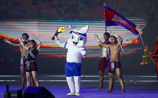 Chủ tịch Ủy ban Olympic Philippines tố cáo Campuchia 'ăn gian' tại SEA Games 32