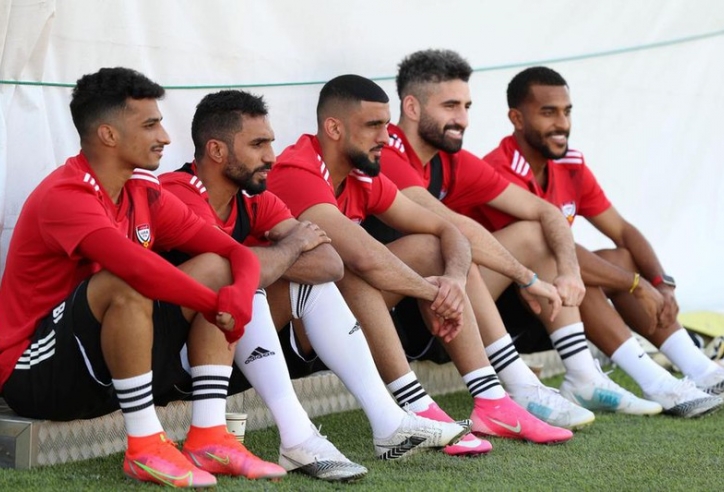 UAE căng sức tập luyện, sẵn sàng hạ gục các đối thủ ở VL WC 2022