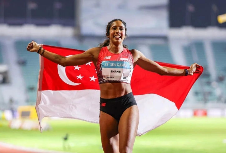 VĐV Singapore tự hào khi cân bằng kỷ lục ‘vô đối’ của huyền thoại Vũ Thị Hương