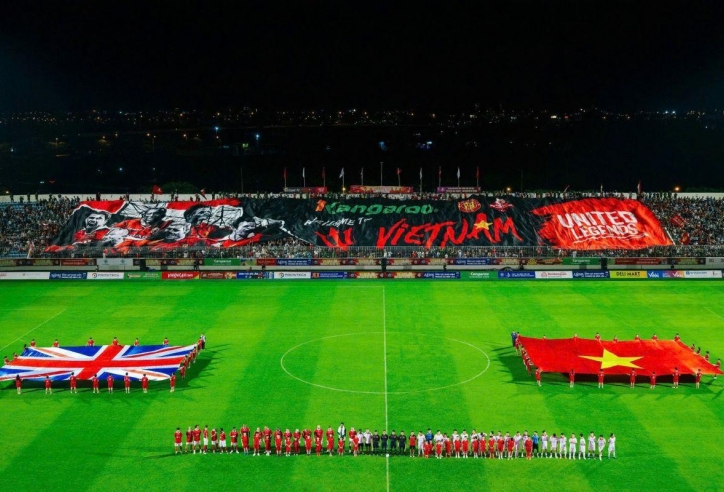 SVĐ Việt Nam từng đón các cầu thủ MU thi đấu bất ngờ đổi tên