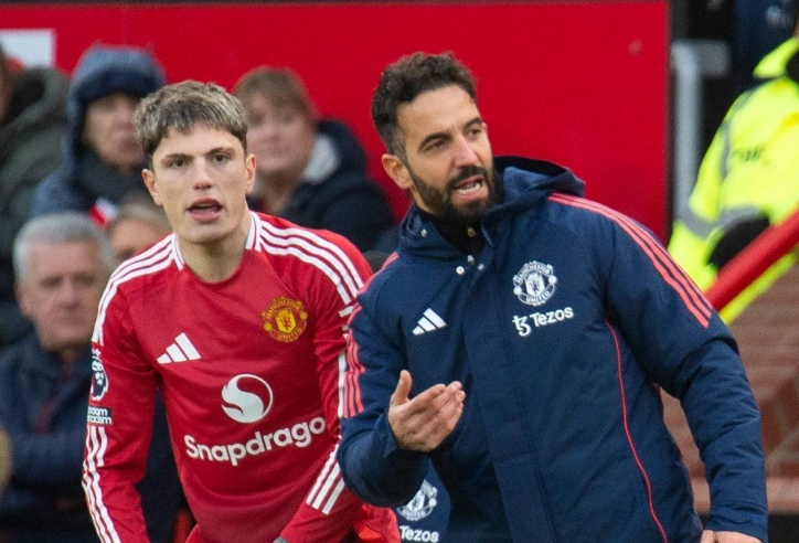 Garnacho 'đá xoáy' Amorim ngay khi MU công bố sa thải