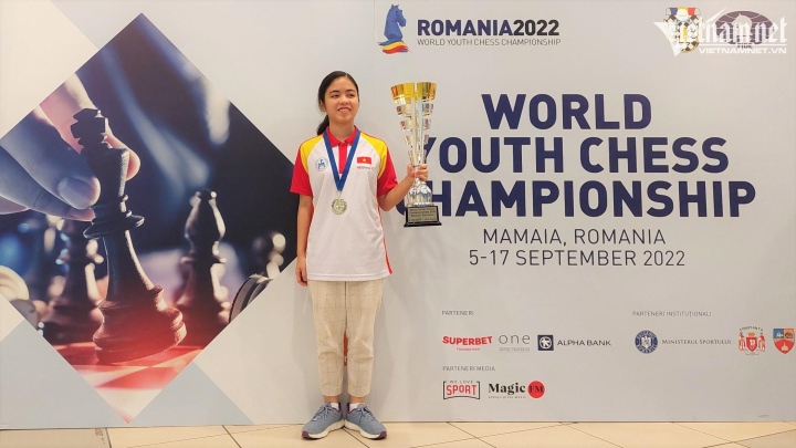 Nữ sinh Việt Nam 16 tuổi trở thành kiện tướng cờ vua thế giới