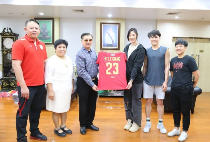 Hoa khôi bóng chuyền Trà Giang chính thức gia nhập Thai League