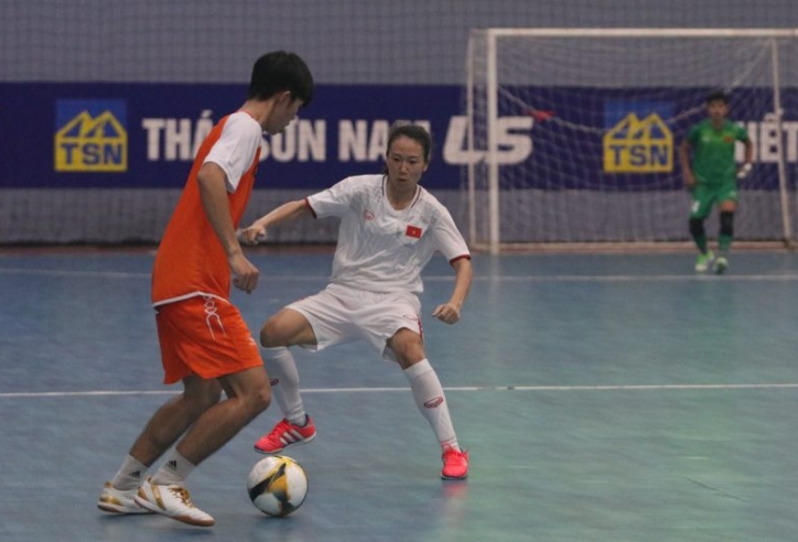 ĐT nữ futsal Việt Nam tái đấu với CLB Warriors