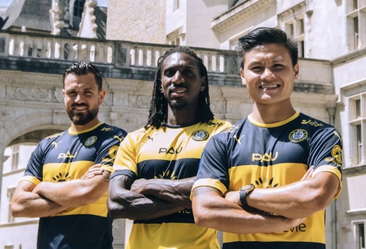 'Niềm tự hào' Pau FC chỉ dẫn Quang Hải 'nghề tay trái' tại Pháp