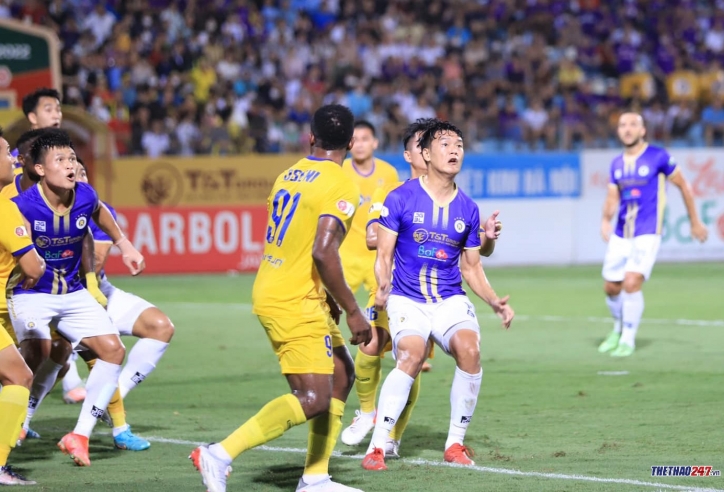 CLB Hà Nội gặp sự cố hy hữu trước thềm đại chiến với 'PSG Việt Nam'