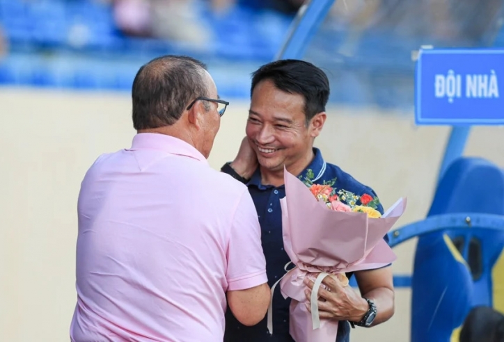 Trợ lý HLV Park Hang Seo tự tin giúp Nam Định trụ hạng