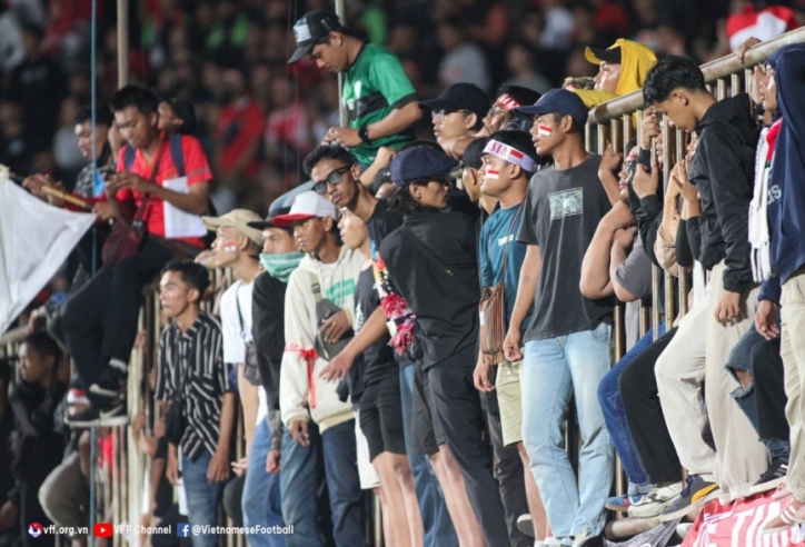 Indonesia để lại hình ảnh xấu xí với U20 Việt Nam, gây phẫn nộ dư luận
