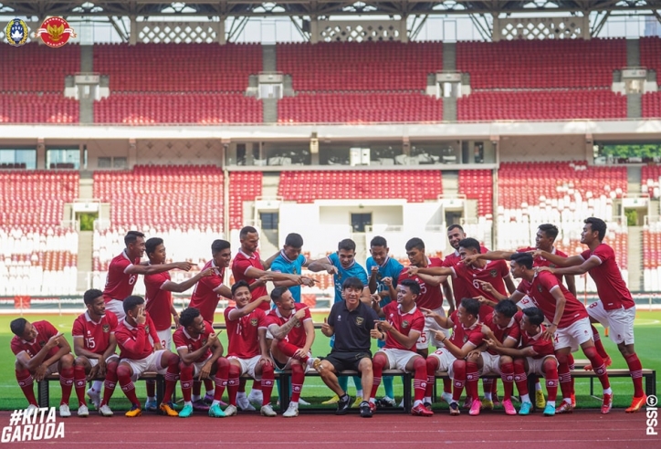VIDEO: Xóa tan nghi ngại của dư luận, CĐV Indonesia để lại hình ảnh đẹp ở AFF Cup