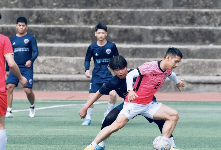 Đội trưởng ĐT Việt Nam ra sân thi đấu ở Hàn Quốc