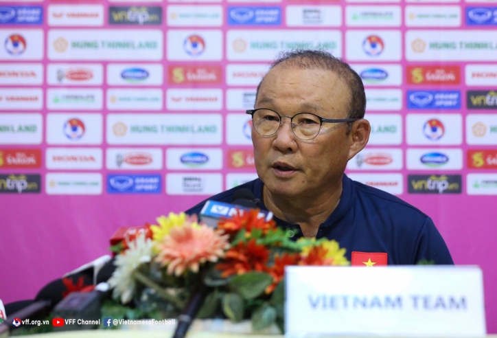 HLV Park trở lại với bóng đá tại Việt Nam