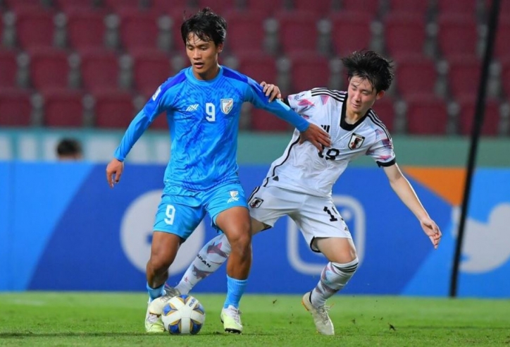 Nhật Bản hiên ngang tiến vào tứ kết giải châu Á trong trận cầu có 12 bàn thắng
