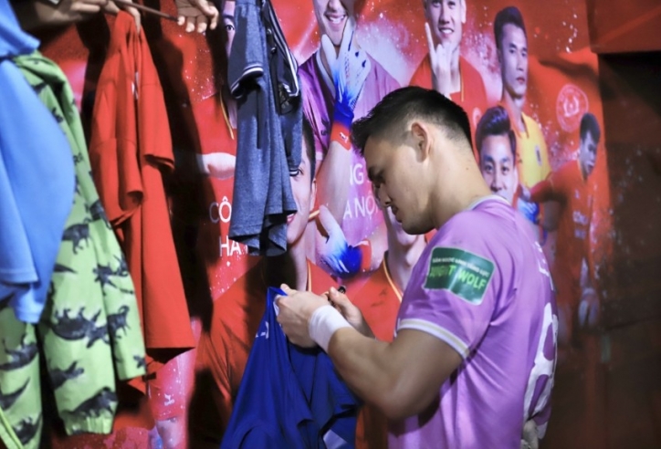 Ngôi sao Việt kiều 'khăn gói' lên đường tới đội bóng mới