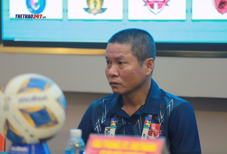 HLV Chu Đình Nghiêm: 'Cầu thủ Hải Phòng chỉ đứng xem đồng đội chơi bóng'
