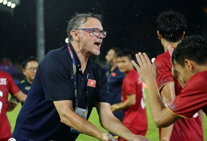 HLV Troussier: 'Biết đâu đấy ĐT Việt Nam sẽ thắng Nhật Bản!'