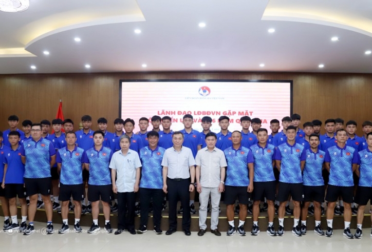 VIDEO: Chủ tịch VFF động viên U16 và U19 Việt Nam trước giải Đông Nam Á