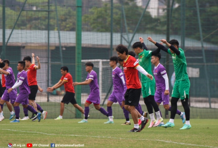 'Đội B' U23 Việt Nam có lần đầu tiên cùng 'người thay thế HLV Park'