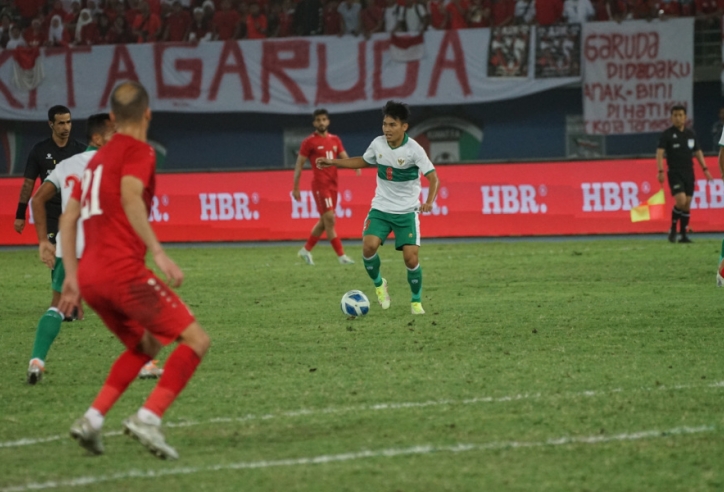 Indonesia nguy cơ 'vỡ mộng' Asian Cup, CĐV tung 'mưa gạch đá'