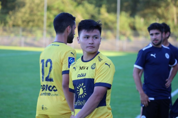 Quang Hải bất ngờ được gọi tên trước bài 'test' cuối cùng ở Pau FC